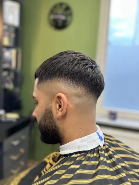 Haarschnitt für Herren