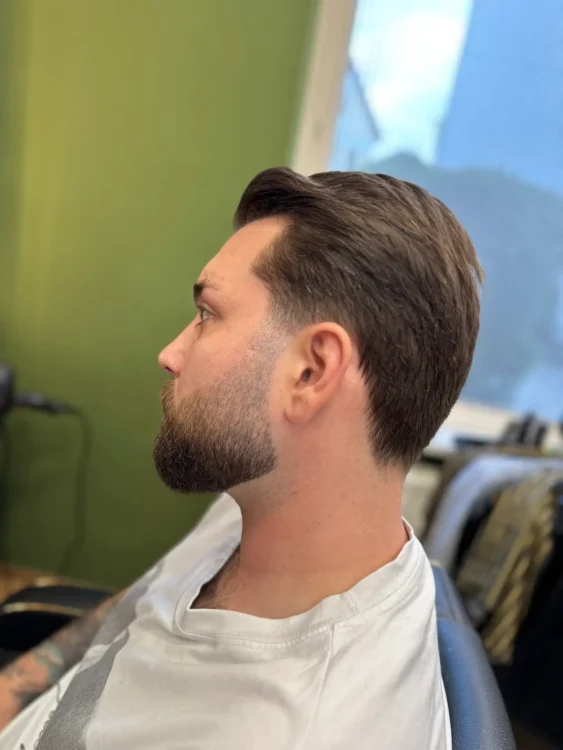 Haarschnitt für Herren - Goldene Schere Friseursalon